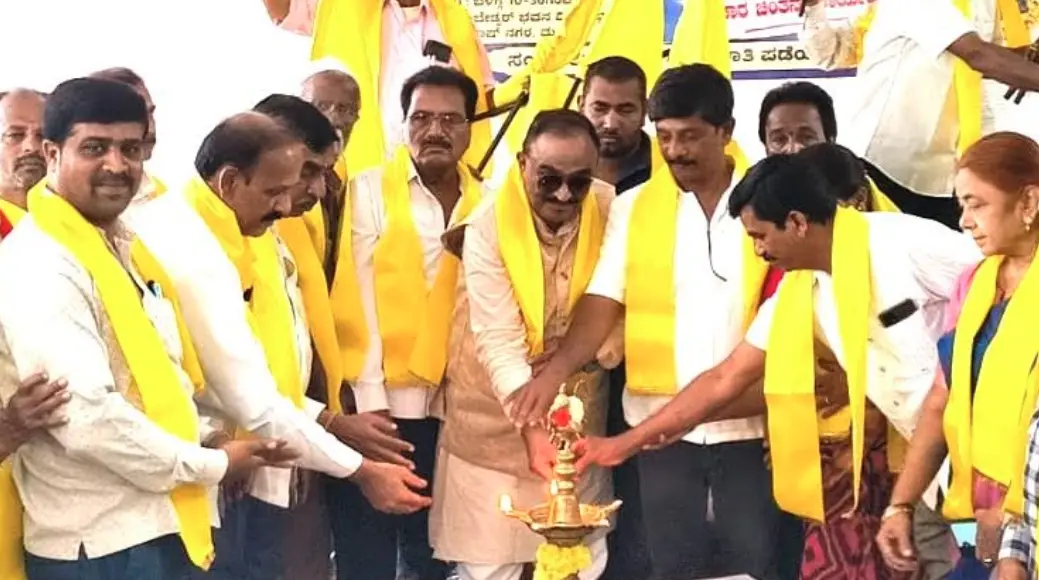Leaders call for Backward Classes political representation