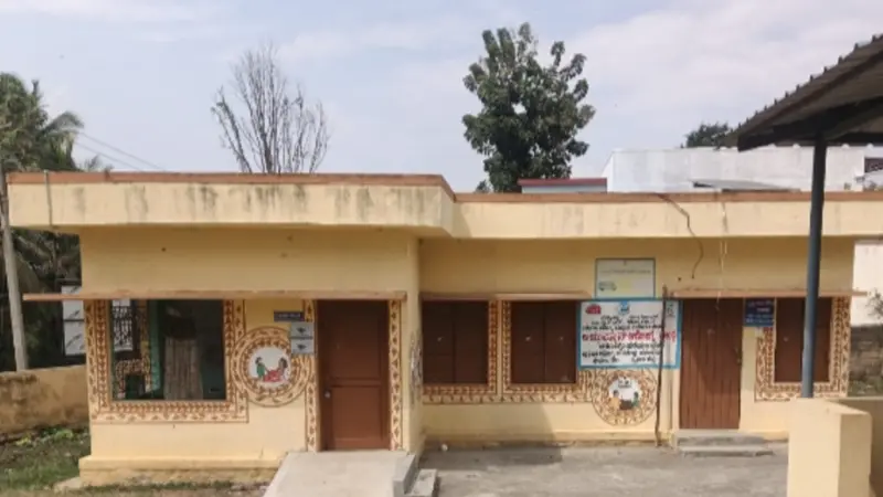 Halebeedu villagers demand action against absent CHO