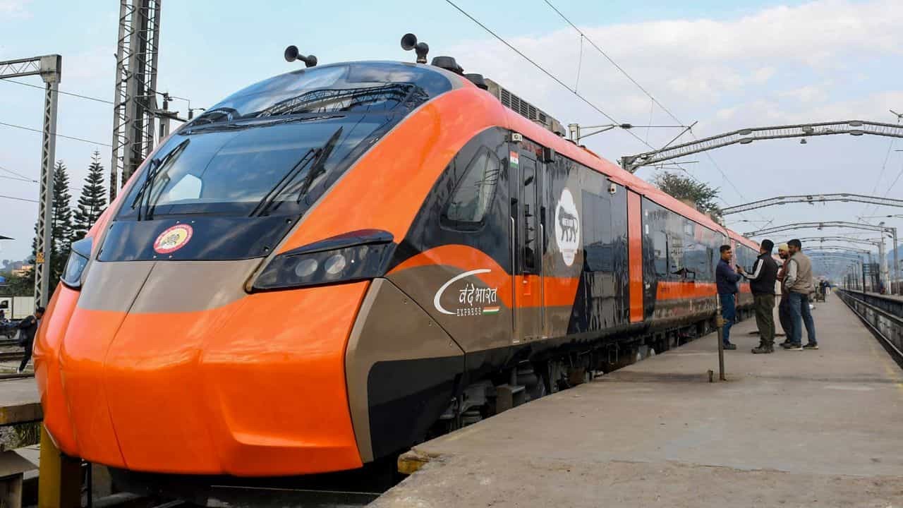 Railways announces Bengaluru-Mumbai sleeper service