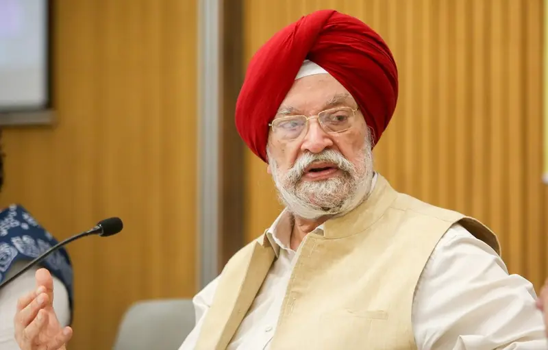 Govt allows E100 fuel in flex-fuel vehicles