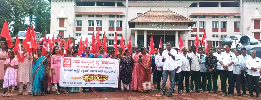 Munir Katipalla demands fully equipped taluk hospital in Moodubidire