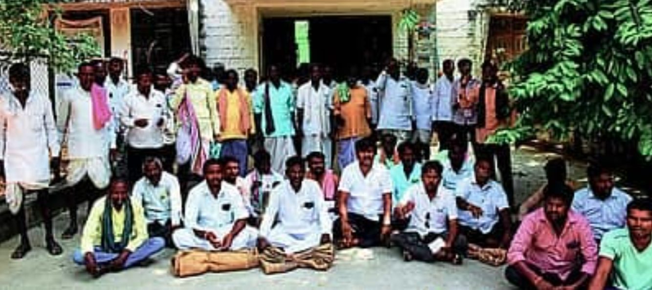 Farmers protest in Yadgir over groundnut seed quality