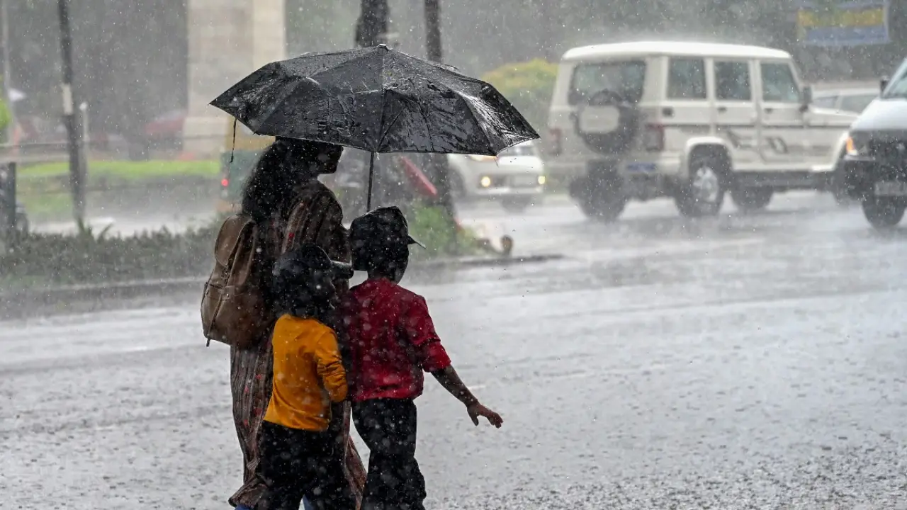 Post monsoon rains bring hope to K’taka 