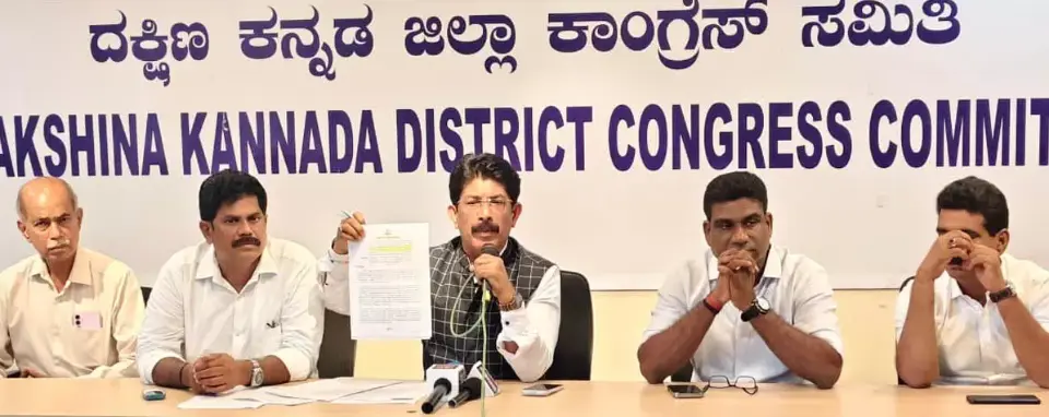 Vinayaraj accuses MLA Kamath of staging protest drama