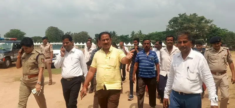 Officials urged to expedite Srirangapatna Dasara preparations