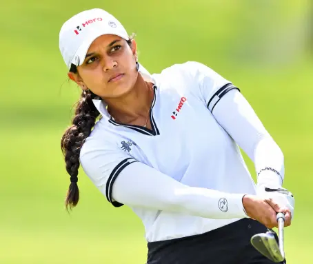 Pranavi leads after Day 3, India eye medals