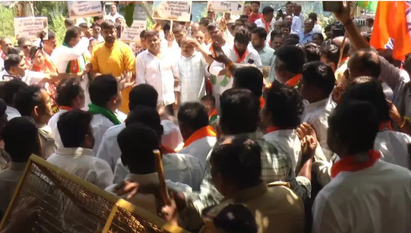 Vote theft allegations trigger Congress-BJP clash in Haveri