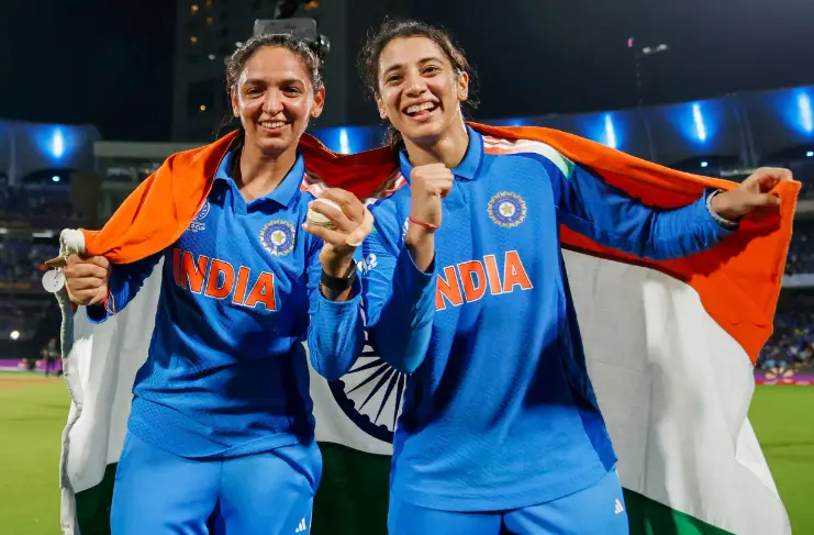 Smriti Mandhana urged to build her own leadership path