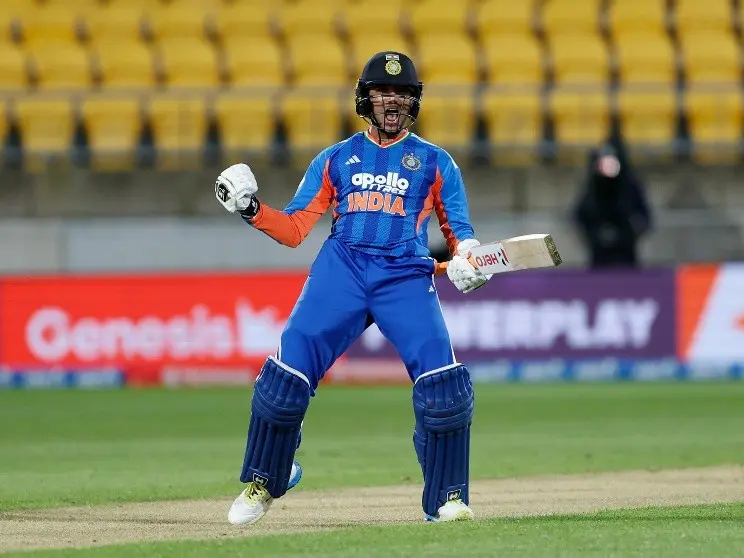  Abhishek Sharma Breaks Virat Kohli’s T20 Century Record