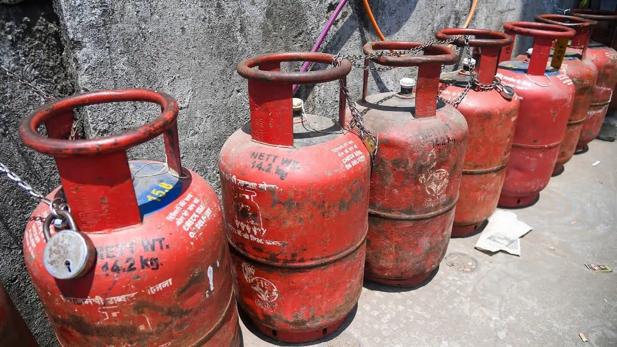 Centre urged to clear Karnataka LPG backlog