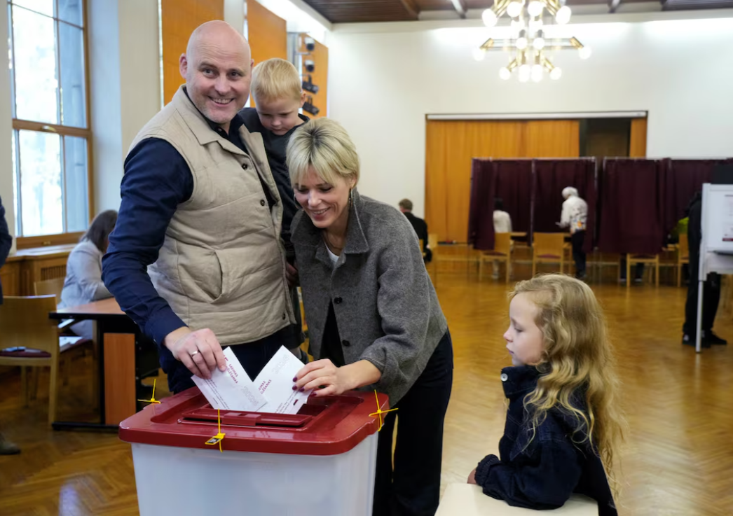 Latvian PM Kulbergs wins majority, secures pro-Ukraine mandate