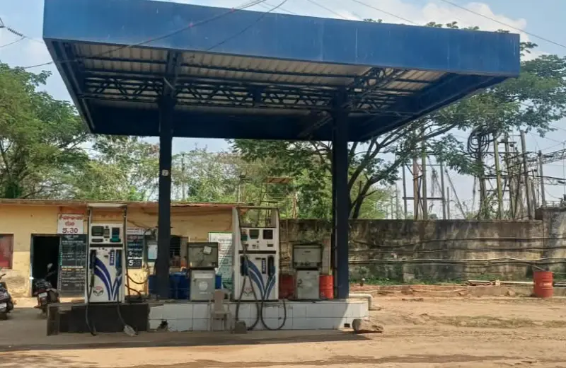 Dry fuel tanks leave NWKRTC buses stranded