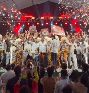 Pili Nalike Season 11 roars during Navratri celebrations  