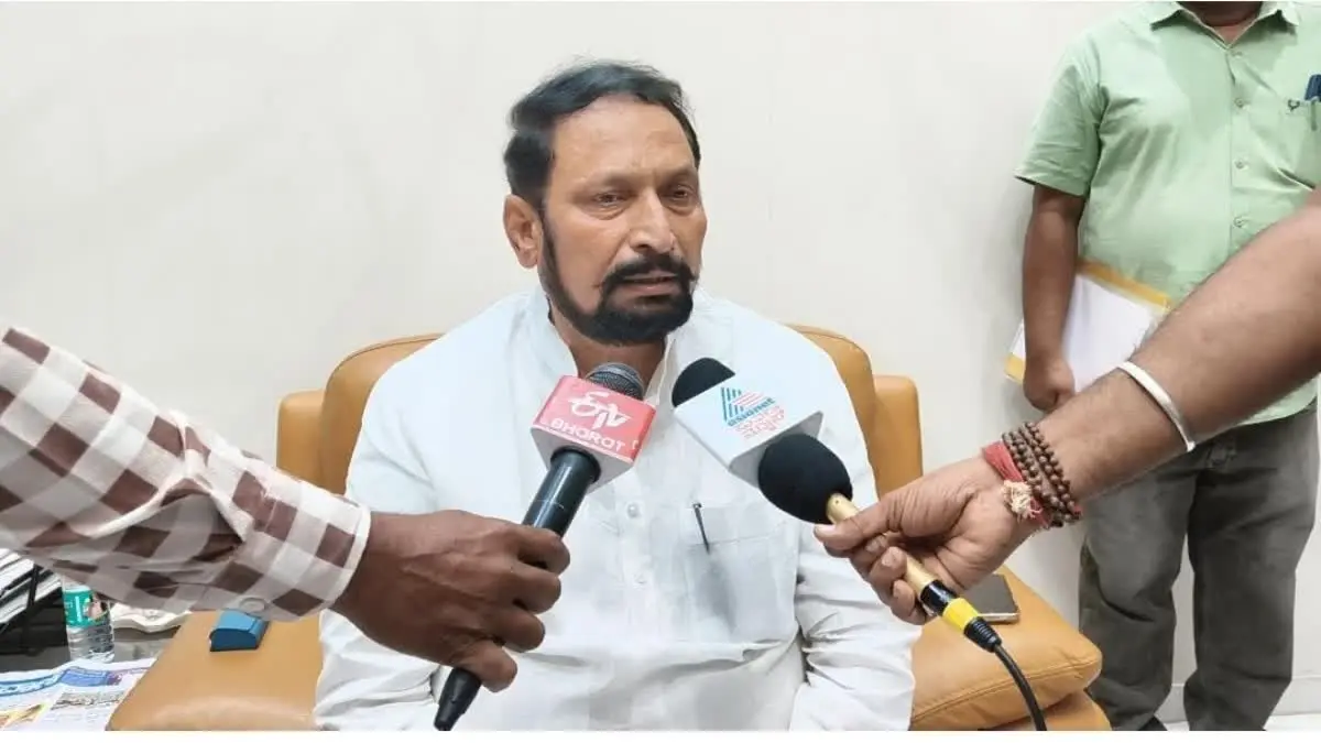Centre lacks practical understanding, says Savadi 