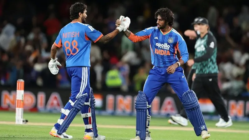  India beat New Zealand by 4 wickets in thriller