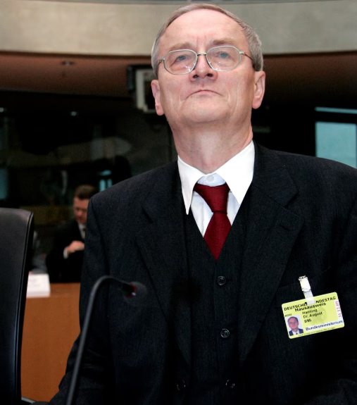 Ex-German intelligence chief arrested for treason 
