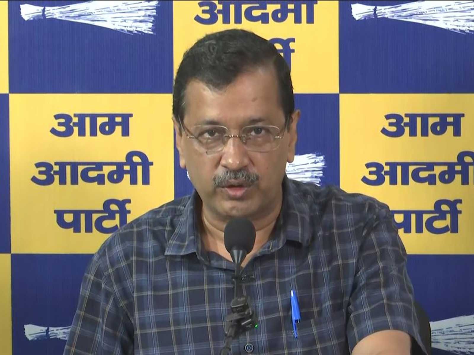 Kejriwal seeks safety measures for Delhi women students