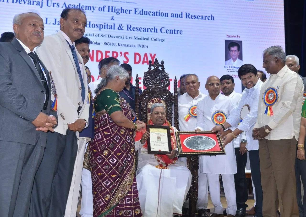 Siddaramaiah accepts honorary doctorate after reluctance