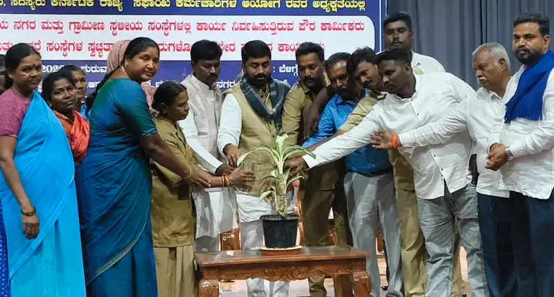 Commission committed to resolving civic workers’ issues: Raghu 