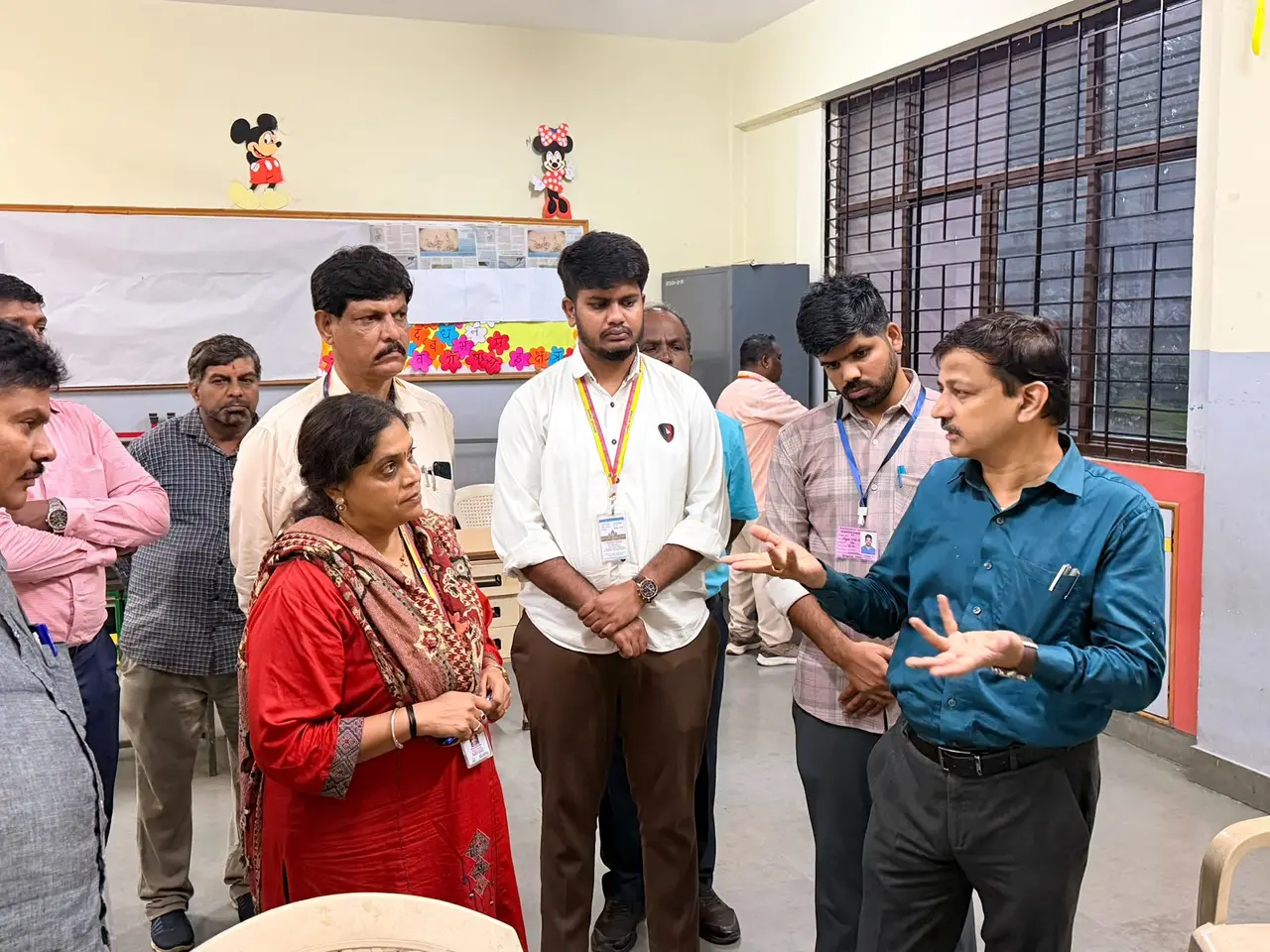 Official inspects B’luru South polling booths