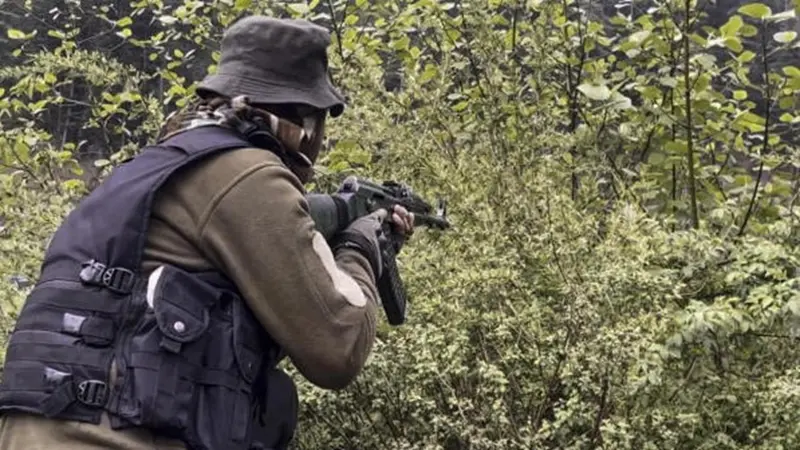 Forces intensify terrorist hunt in KishtwarJammu