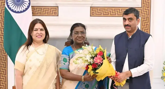 President Murmu meets CABI Chief on blind cricket