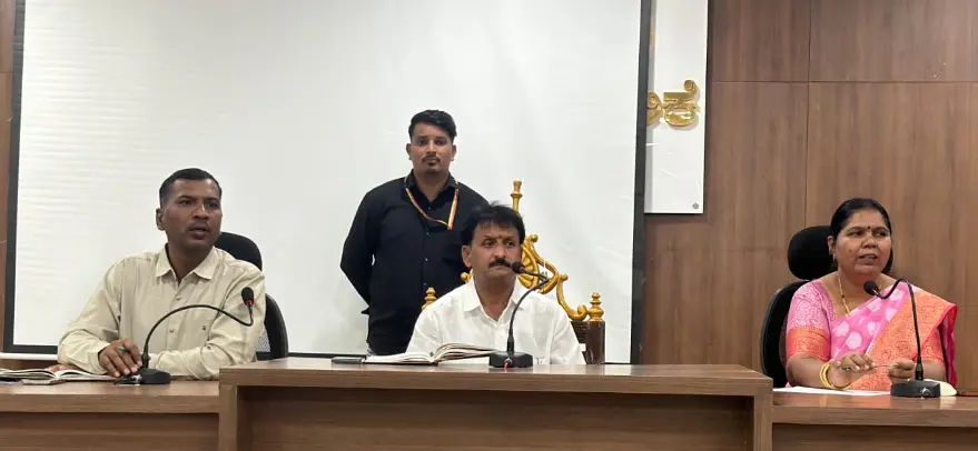 Vijayapura mayor orders drainage monsoon preparation