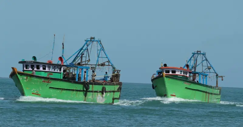 Lanka seizes 2 boats, arrests 7 from Rameswaram