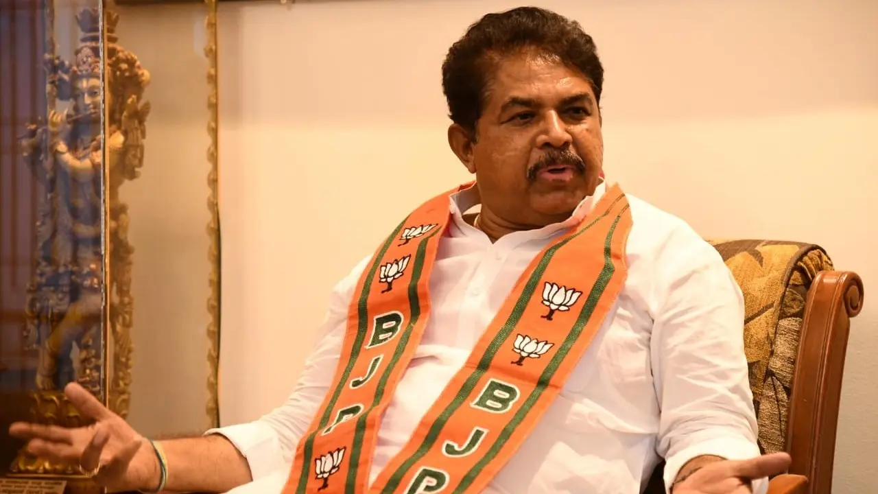 R. Ashok questions CM over past defection of 17 MLA’s
