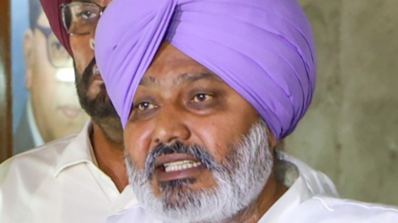 Punjab Minister slams Harbhajan over Rajasthan video