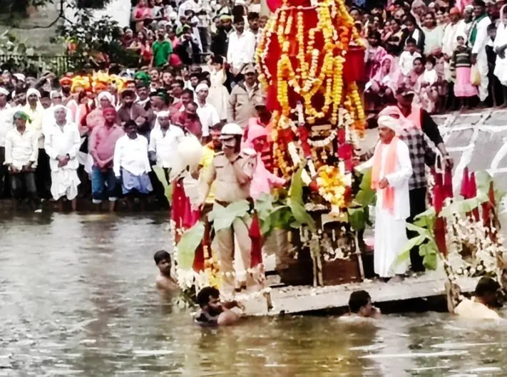 Sharif, Guru Govinda’s Raft Festival Highlights Unity