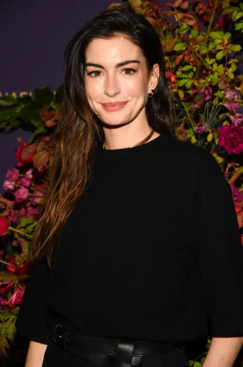 Anne Hathaway opens up on motherhood struggles
