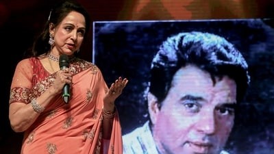 Hema Malini celebrates Diamond Jubilee with tribute to Dharmendra