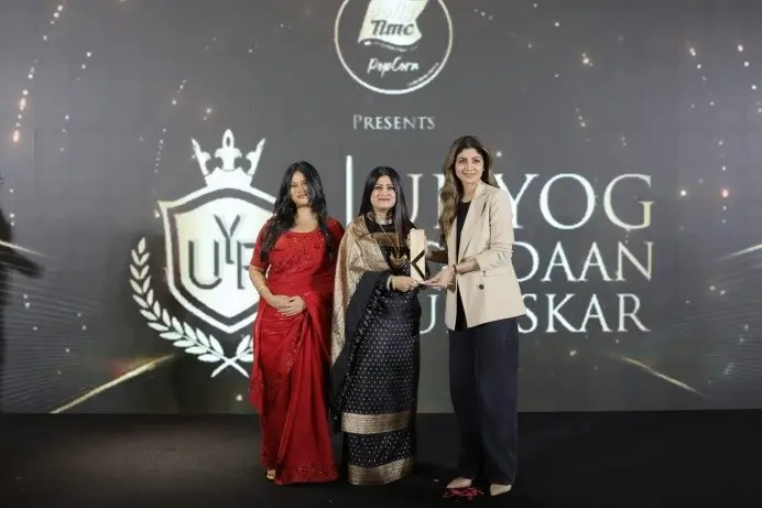 Spiritual Scientist Rashmi Aiyappa receives Lifetime Achievement Award
