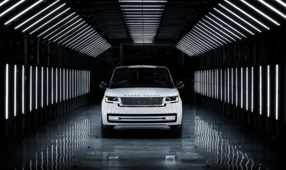 JLR India Cuts Range Rover Prices Ahead of India-UK Trade Deal