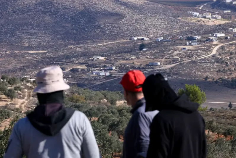 Israel approves 19 settler outposts in West Bank