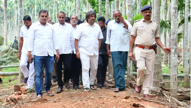 Minister inspects storm damage, orders quick relief measures