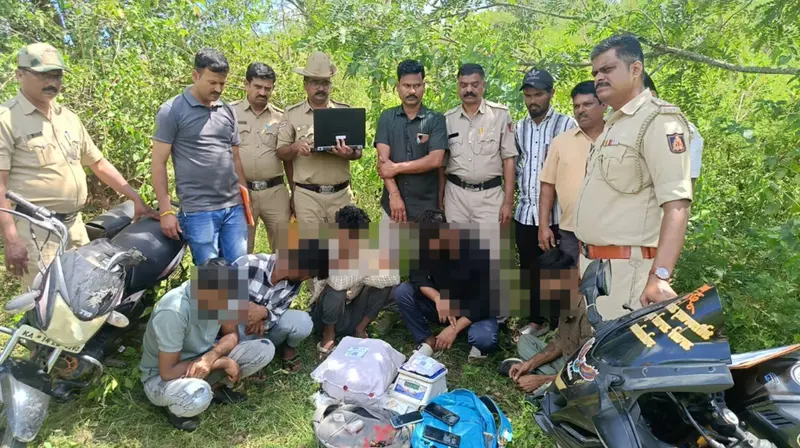 Police arrest five, seize over three kilos of ganja