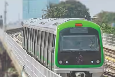 Passengers seek feeder buses to improve Metro connectivity